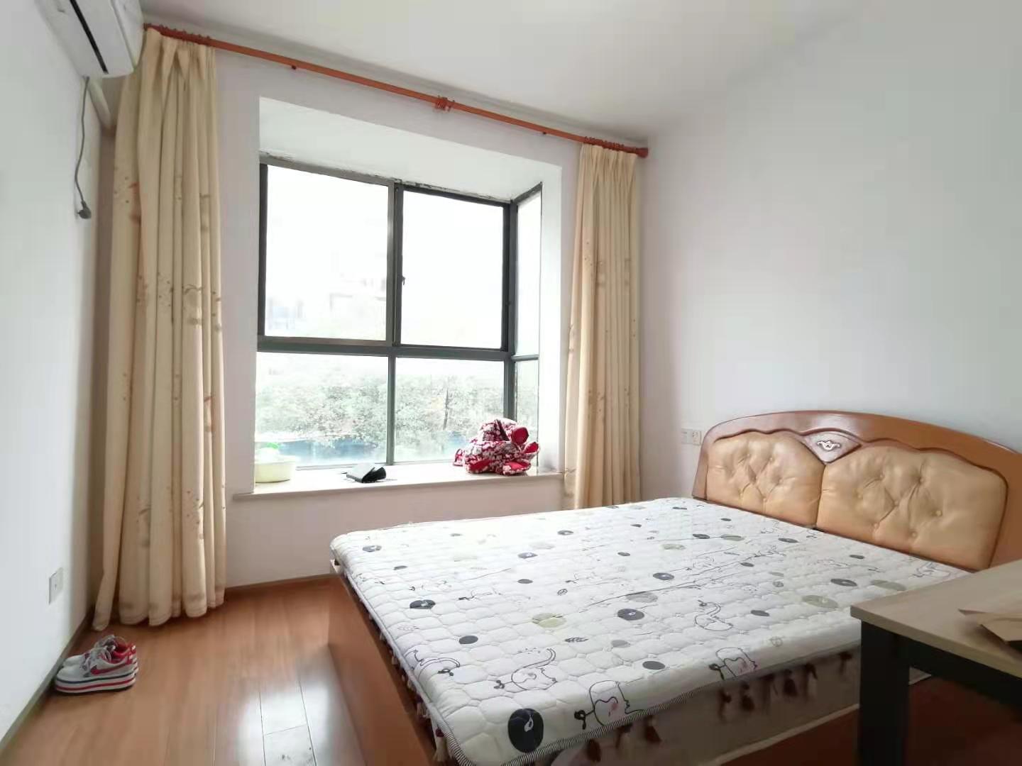 香江书香门第 3室3厅2卫 2000.0元/月 香江书香门第 3室3厅2卫 2000.0元/月室内图