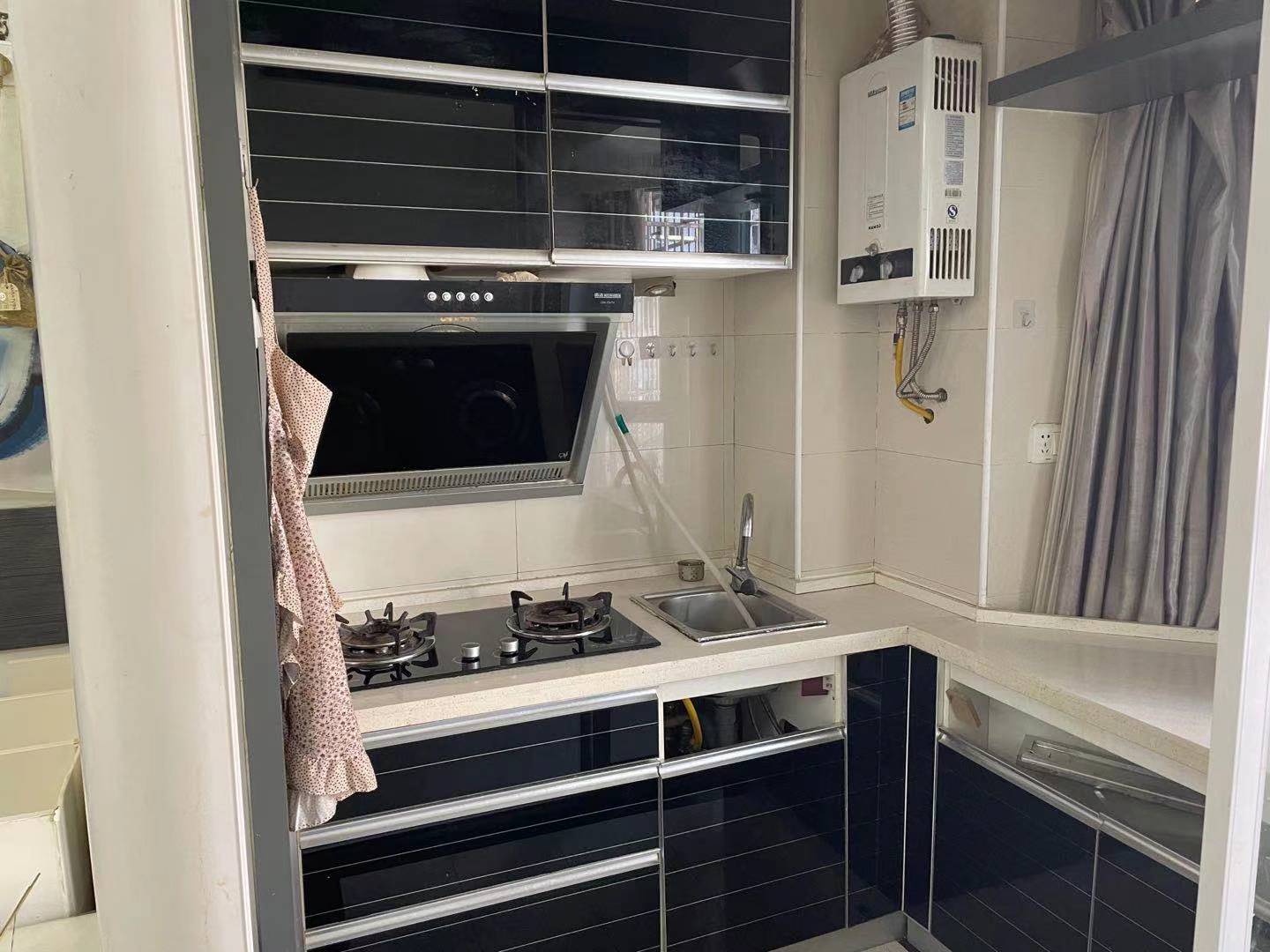 丰园公寓 1室1厅1卫 1300.0元/月 丰园公寓 1室1厅1卫 1300.0元/月室内图