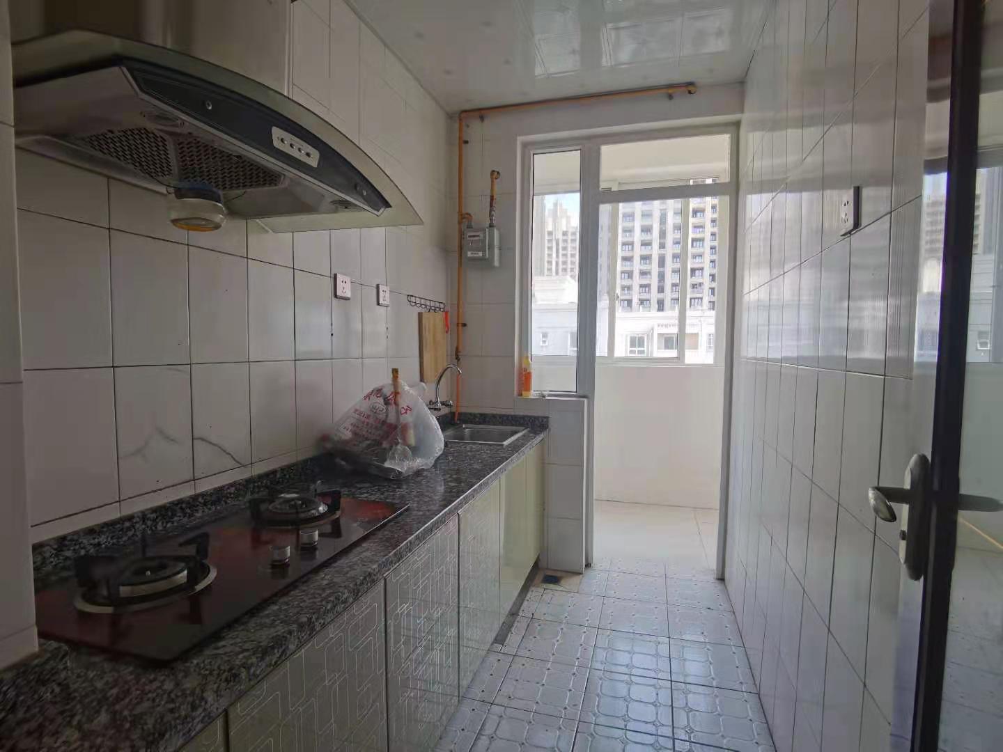 南湖锦苑 1室1厅1卫 1600.0元/月 南湖锦苑 1室1厅1卫 1600.0元/月室内图