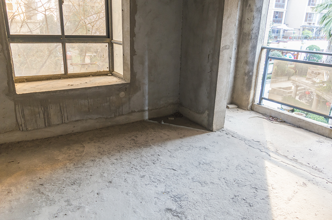 盛世东方  3室2厅2卫    58.0万客厅