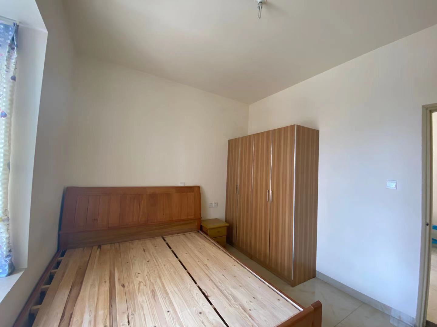 南湖春天 2室2厅1卫 1800.0元/月 南湖春天 2室2厅1卫 1800.0元/月室内图