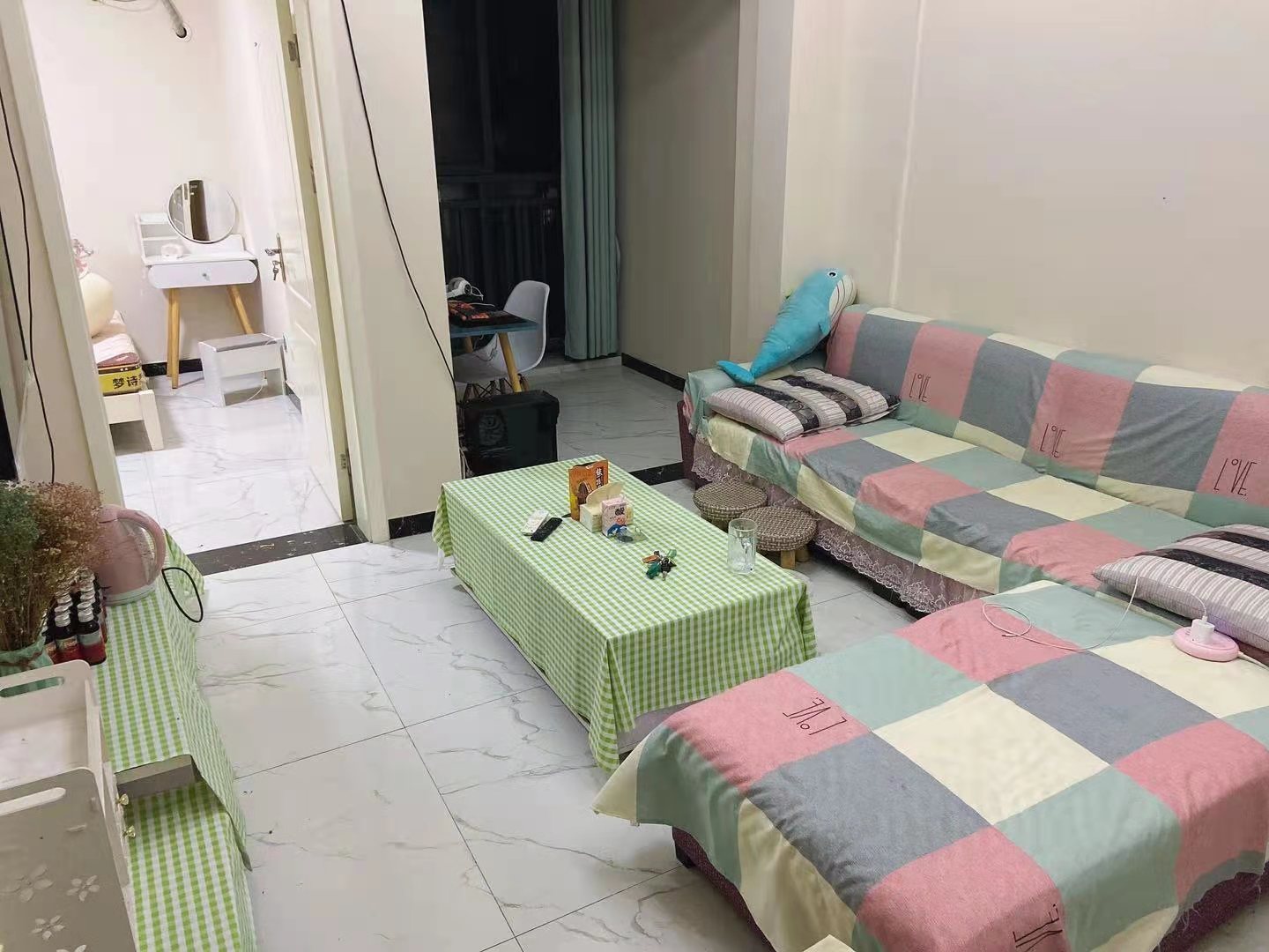南湖春天  1室1厅1卫   1500.00元/月室内图