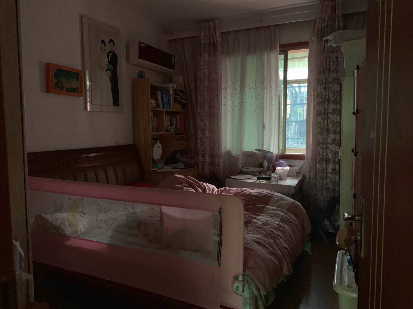 桃花仑办事处铁铺岭居委会  3室2厅1卫    34.0万 桃花仑办事处铁铺岭居委会  3室2厅1卫    34.0万客厅