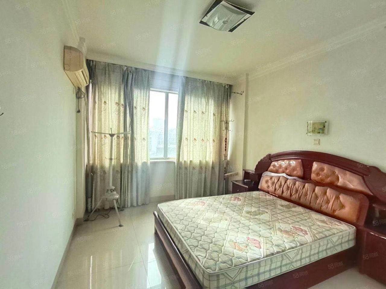 政华嘉园  2室2厅1卫    1400.0元/月 政华嘉园  2室2厅1卫    1400.0元/月室内图