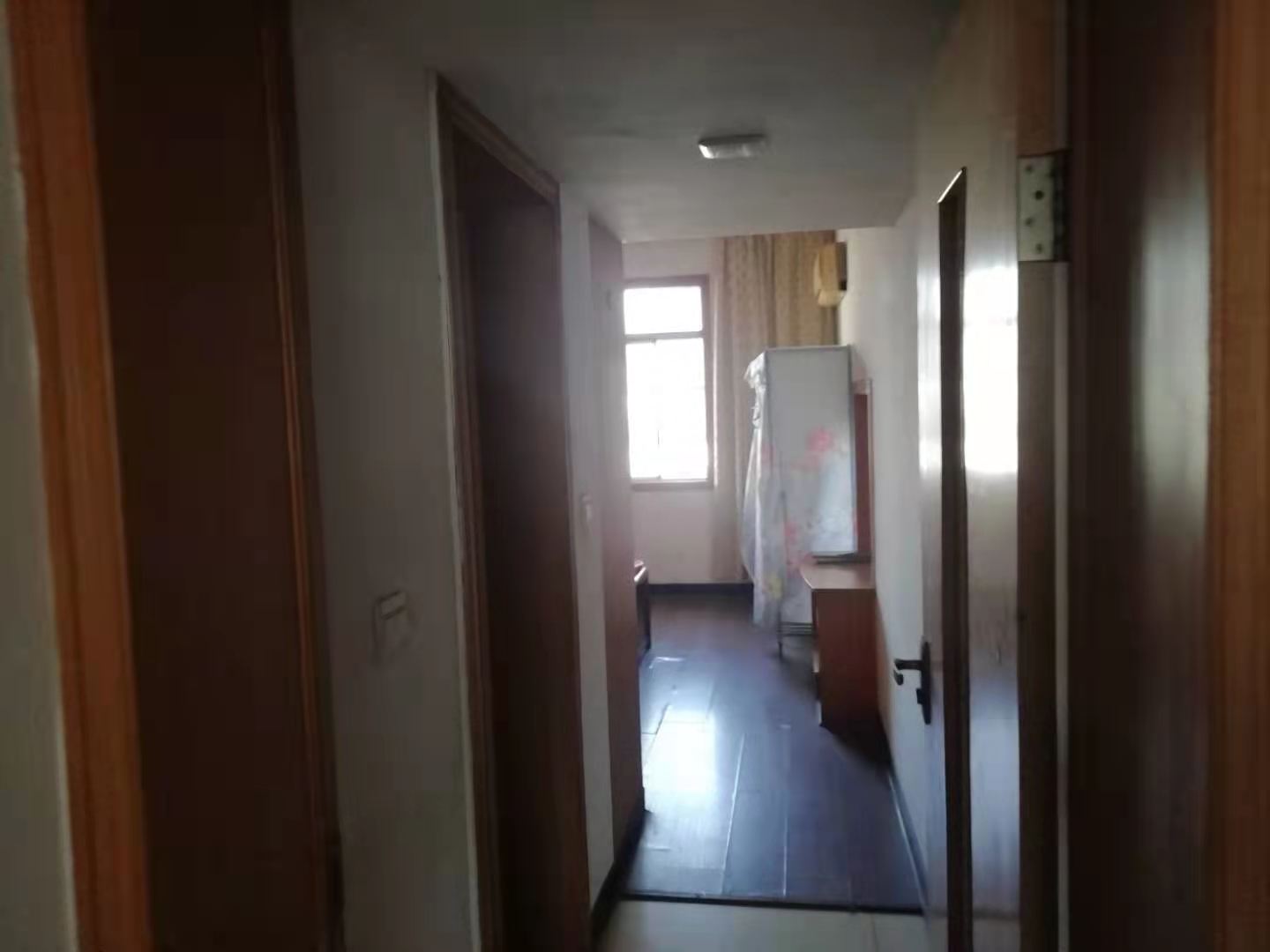 芙蓉公寓 3室2厅1卫 1300.0元/月 芙蓉公寓 3室2厅1卫 1300.0元/月室内图