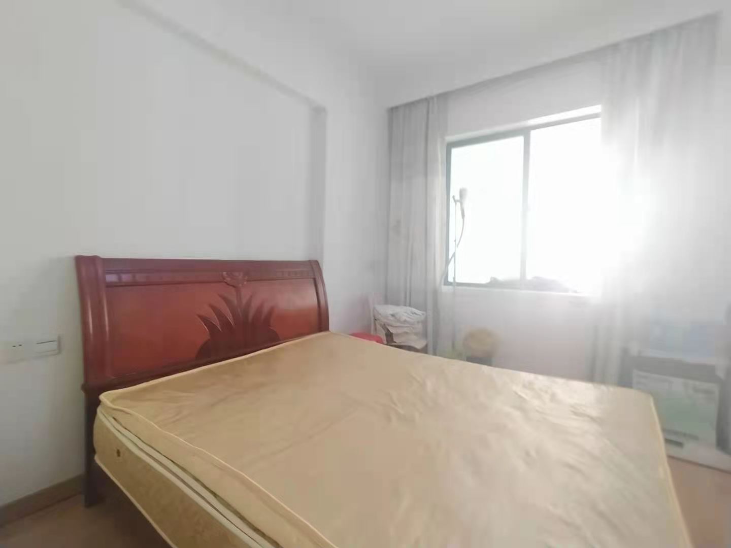 愉景湾东域  3室2厅2卫   2600.00元/月室内图
