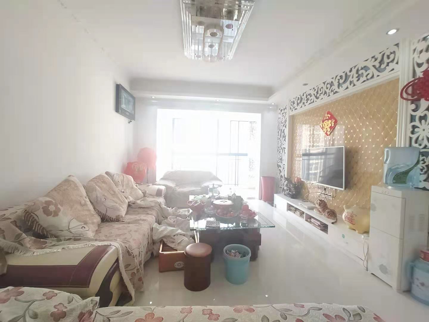 愉景湾东域  3室2厅2卫   2600.00元/月室内图