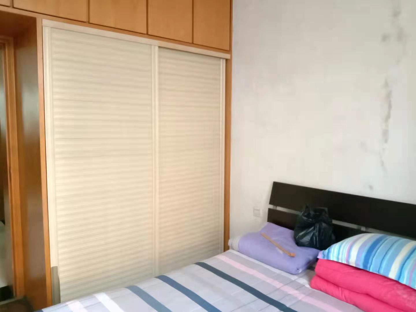 翠竹花园  3室2厅2卫    41.8万卧室