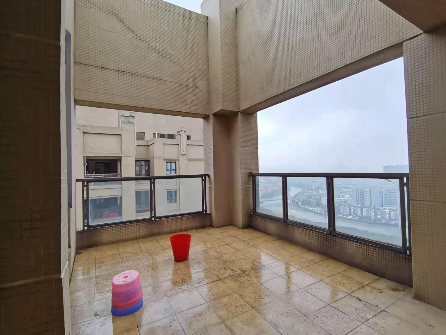 南湖国际1期  2室1厅1卫    2400.0元/月室内图