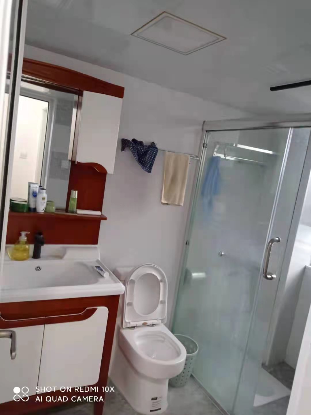 梓山湖领御  2室2厅1卫    80.0万 梓山湖领御  2室2厅1卫    80.0万客厅