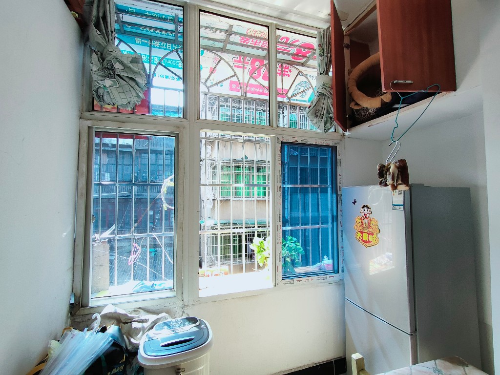 解放街散盘 2室2厅1卫 1100.0元/月 解放街散盘 2室2厅1卫 1100.0元/月室内图