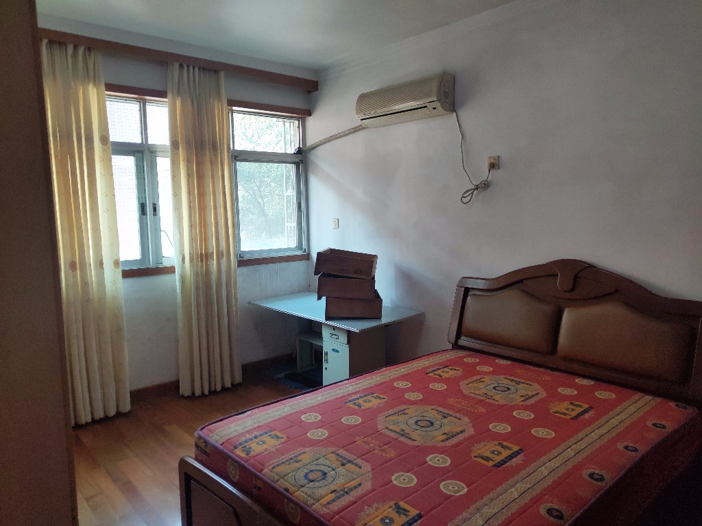 冶金工业学校大坪路19号 3室2厅0卫 1200.0元/月 冶金工业学校大坪路19号 3室2厅0卫 1200.0元/月室内图