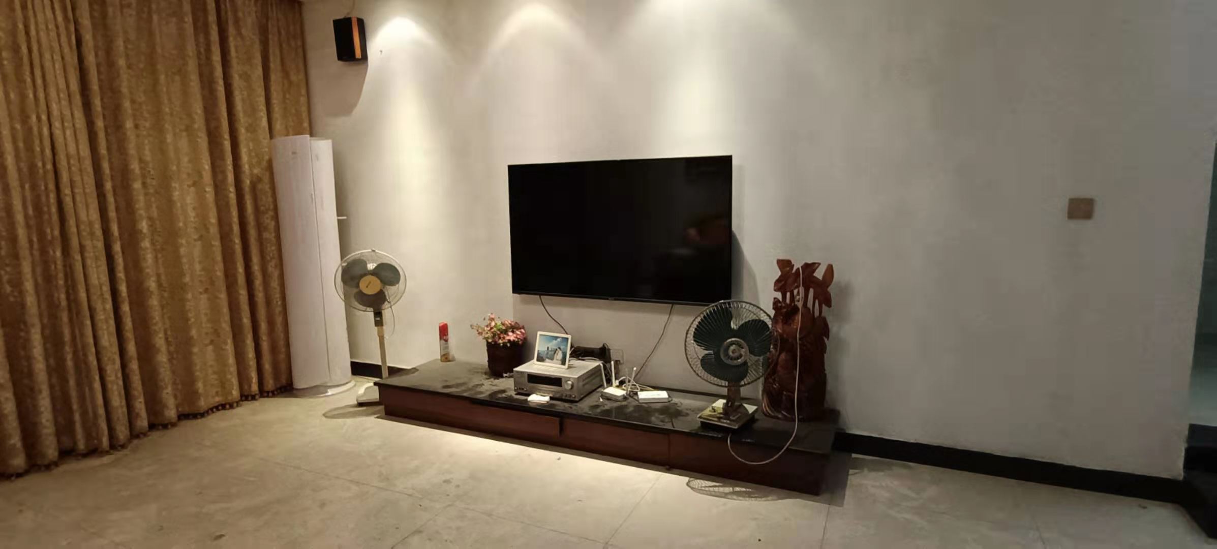 全丰小区 5室3厅2卫 1500.0元/月 全丰小区 5室3厅2卫 1500.0元/月室内图