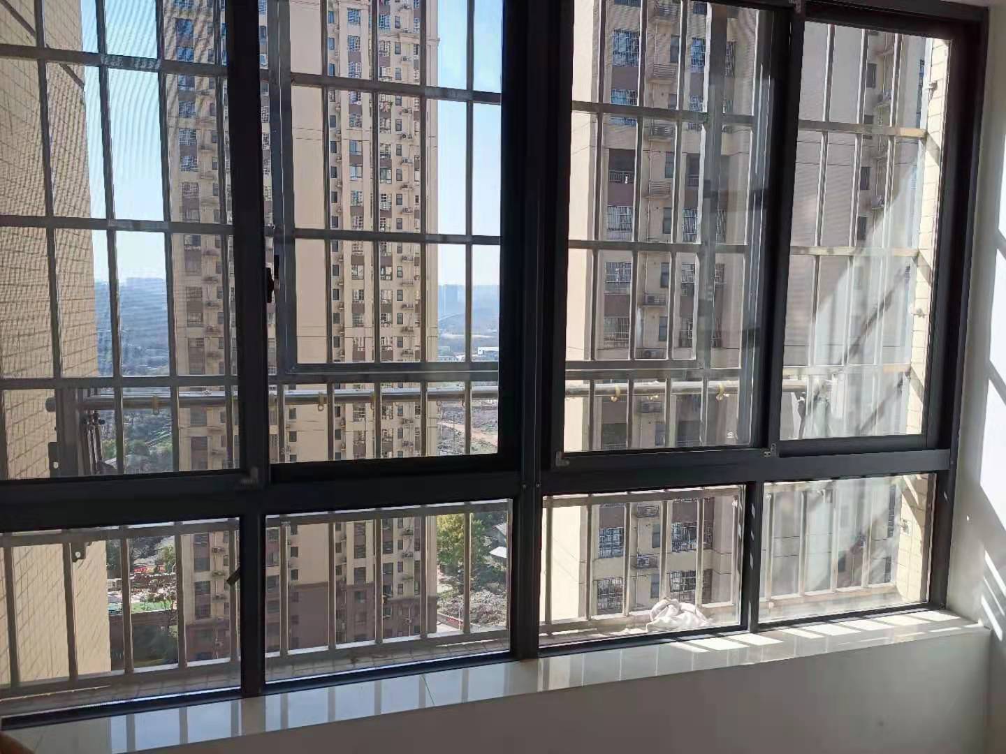 都市兰亭 3室2厅1卫 65.0万 都市兰亭 3室2厅1卫 65.0万客厅