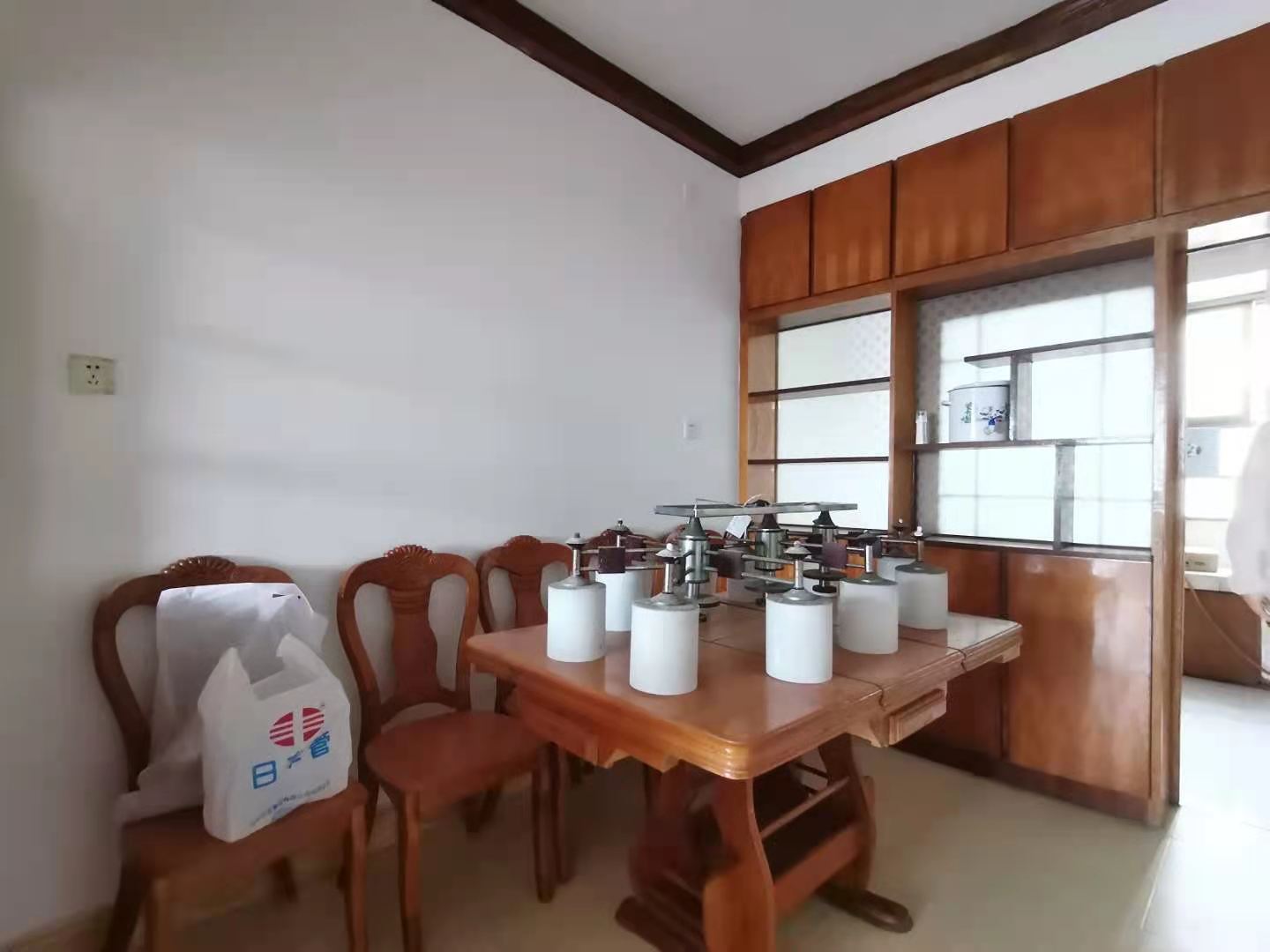 和平小区  2室2厅1卫   1100.00元/月室内图