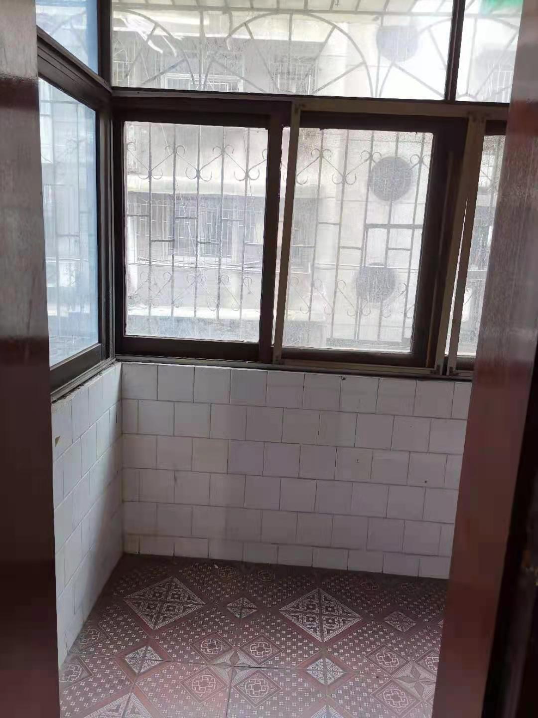 钟鼓岭龙山塘 2室2厅1卫 800.0元/月 钟鼓岭龙山塘 2室2厅1卫 800.0元/月室内图