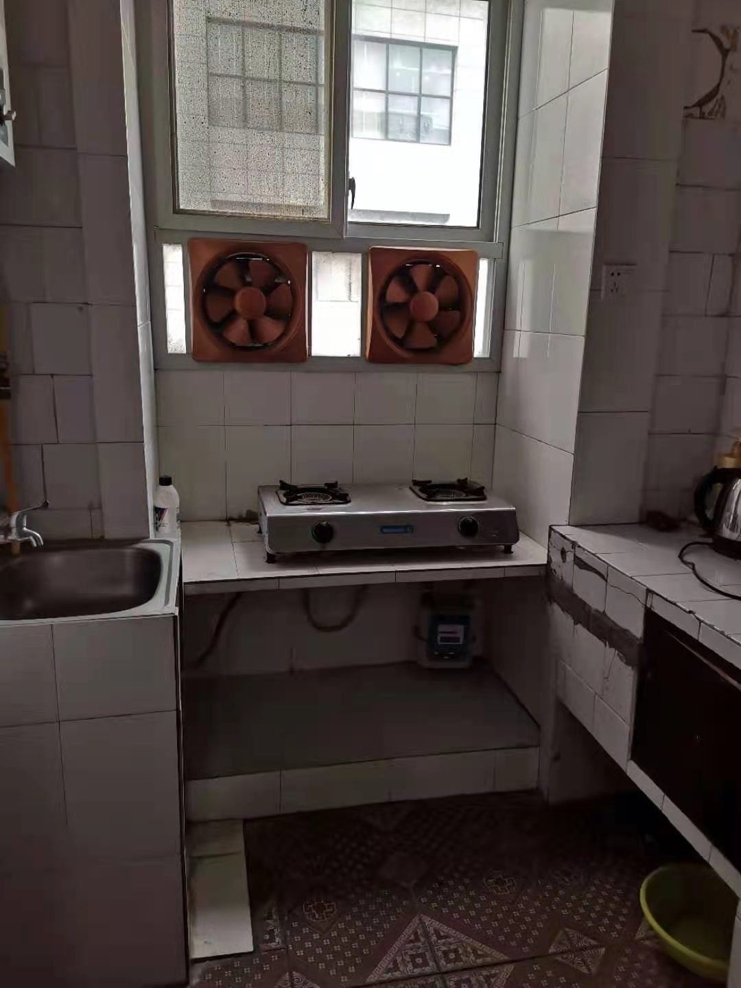 钟鼓岭龙山塘 2室2厅1卫 800.0元/月 钟鼓岭龙山塘 2室2厅1卫 800.0元/月室内图