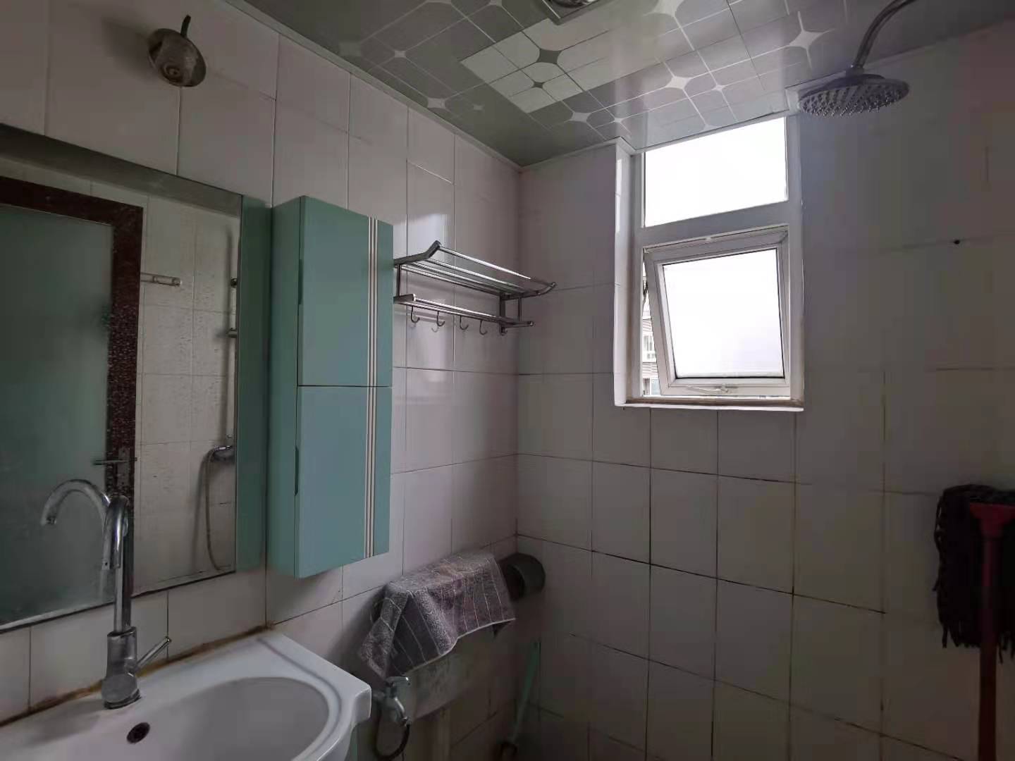 南湖锦苑 2室2厅1卫 2000.0元/月 南湖锦苑 2室2厅1卫 2000.0元/月室内图