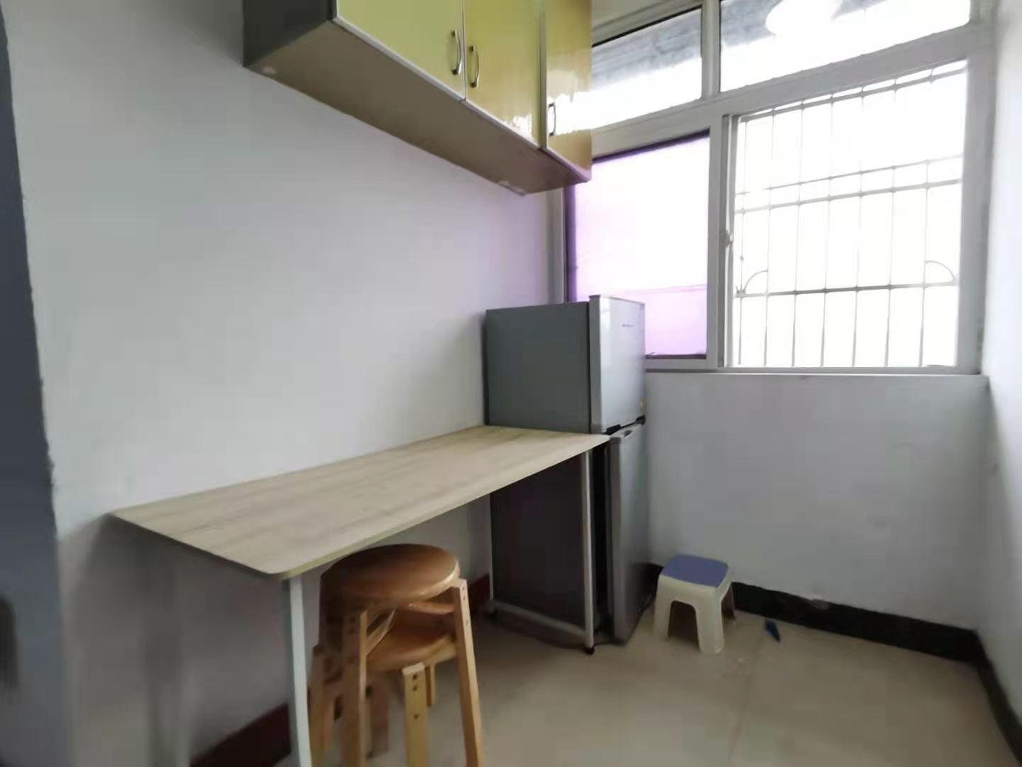 湘水1号 1室1厅1卫 1000.00元/月 湘水1号 1室1厅1卫 1000.00元/月室内图