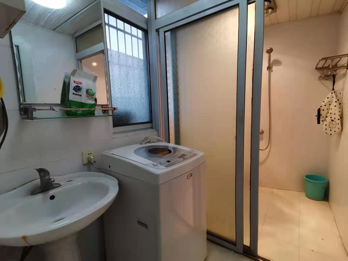 湘水1号 1室1厅1卫 1000.00元/月 湘水1号 1室1厅1卫 1000.00元/月室内图