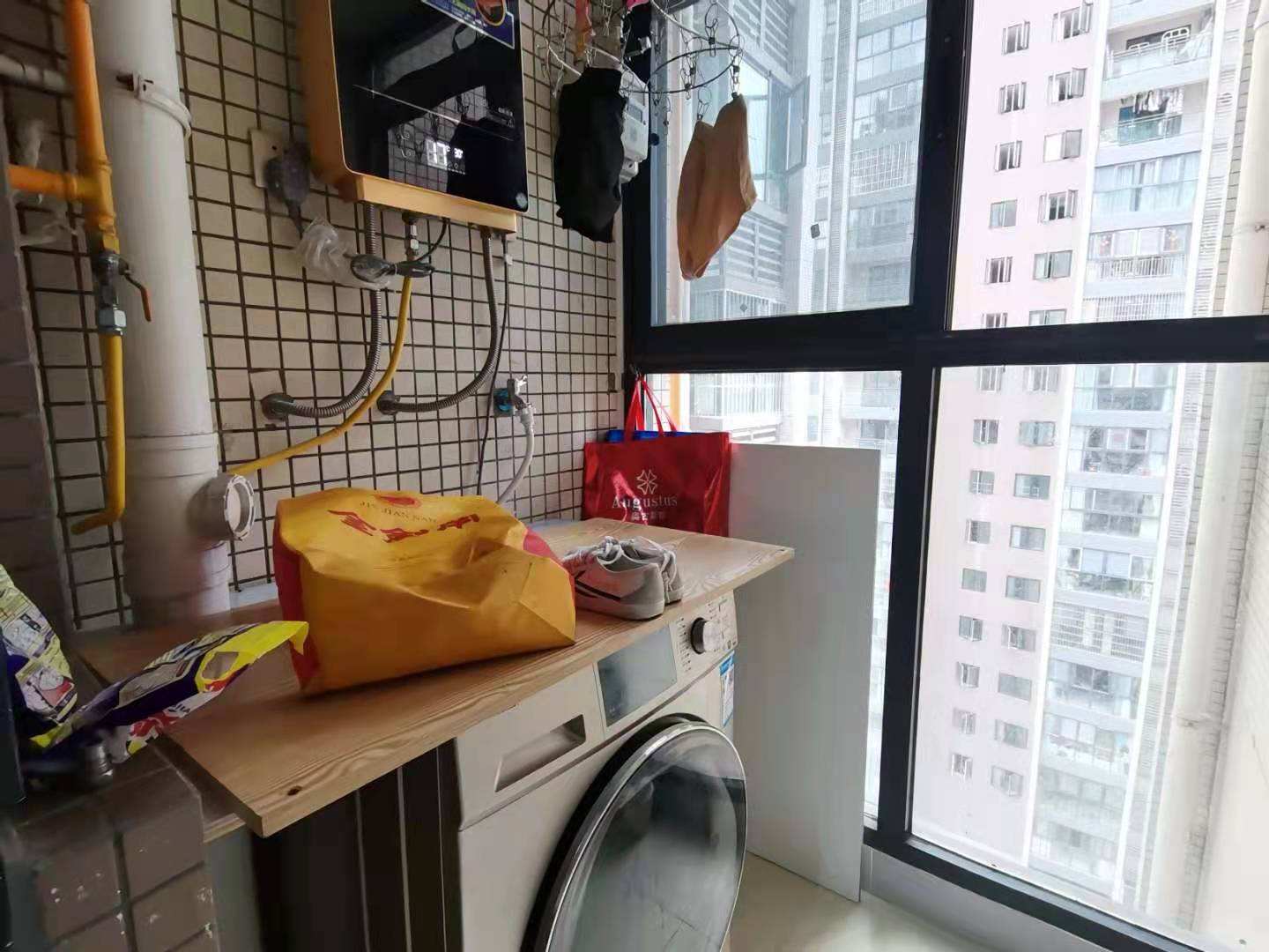 南湖春天  2室1厅1卫    2100.0元/月 南湖春天  2室1厅1卫    2100.0元/月室内图