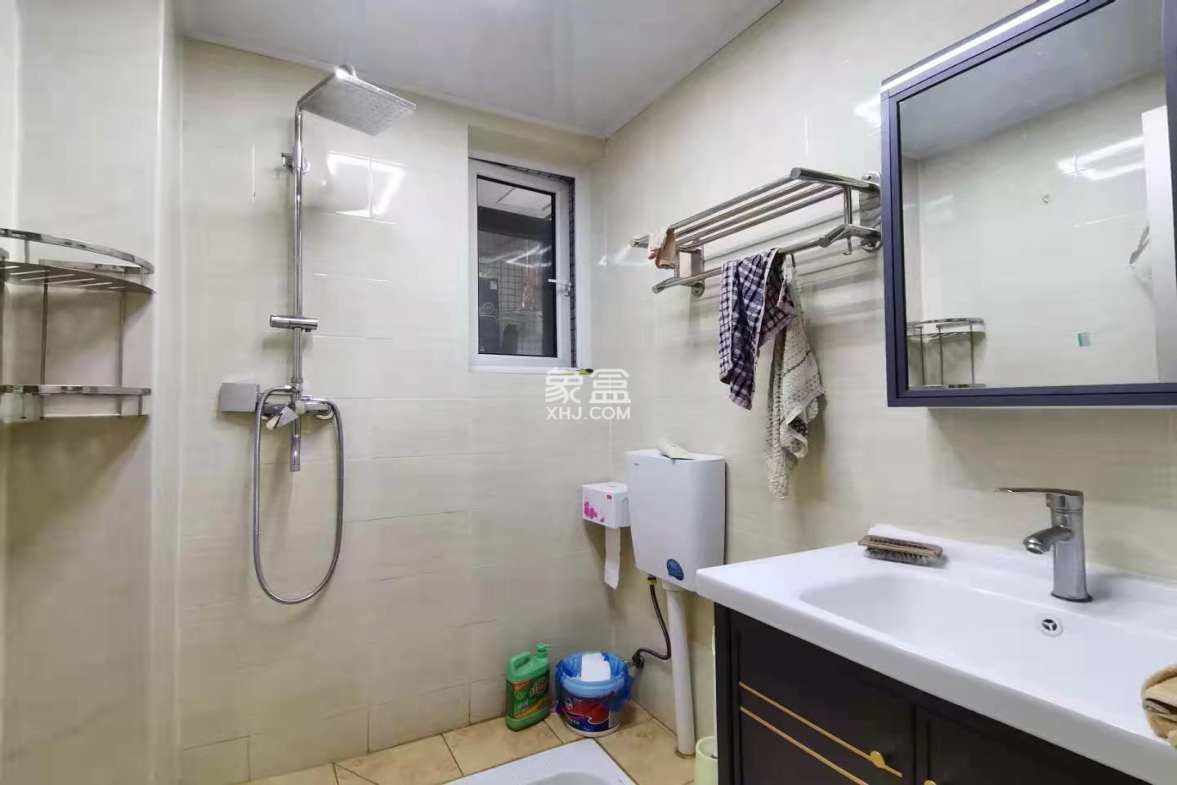 南湖春天  2室1厅1卫    2100.0元/月 南湖春天  2室1厅1卫    2100.0元/月室内图