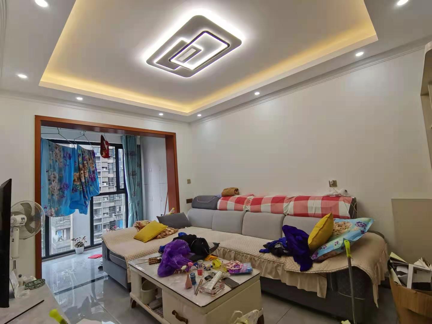 南湖春天  2室1厅1卫    2100.0元/月室内图