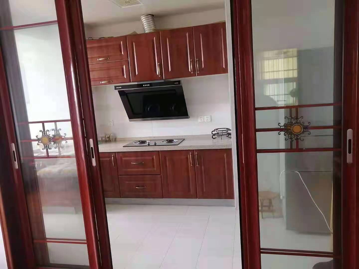 鸿泰国际 1室2厅1卫 1400.0元/月 鸿泰国际 1室2厅1卫 1400.0元/月室内图