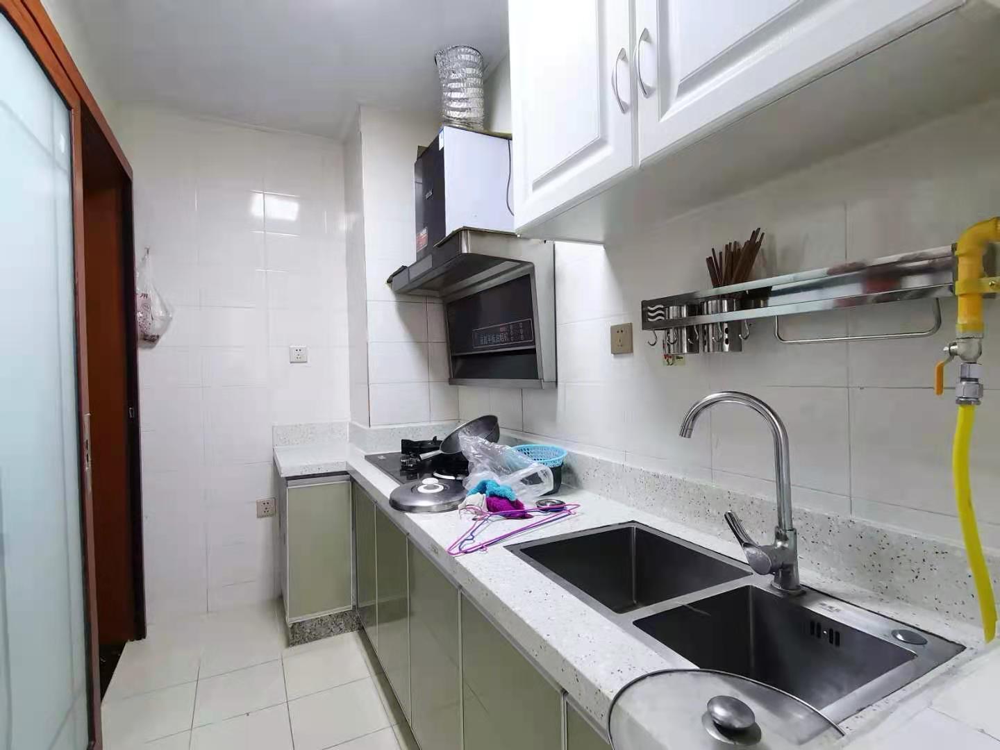 南湖春天  2室1厅1卫    2100.0元/月室内图