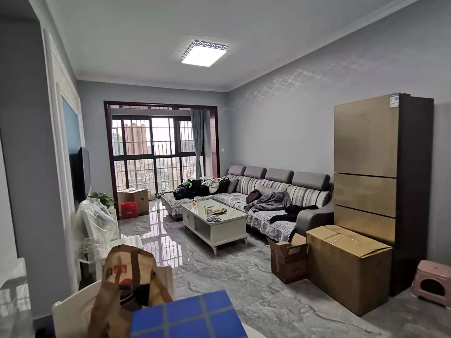 南湖春天  2室1厅1卫    2000.0元/月 南湖春天  2室1厅1卫    2000.0元/月室内图