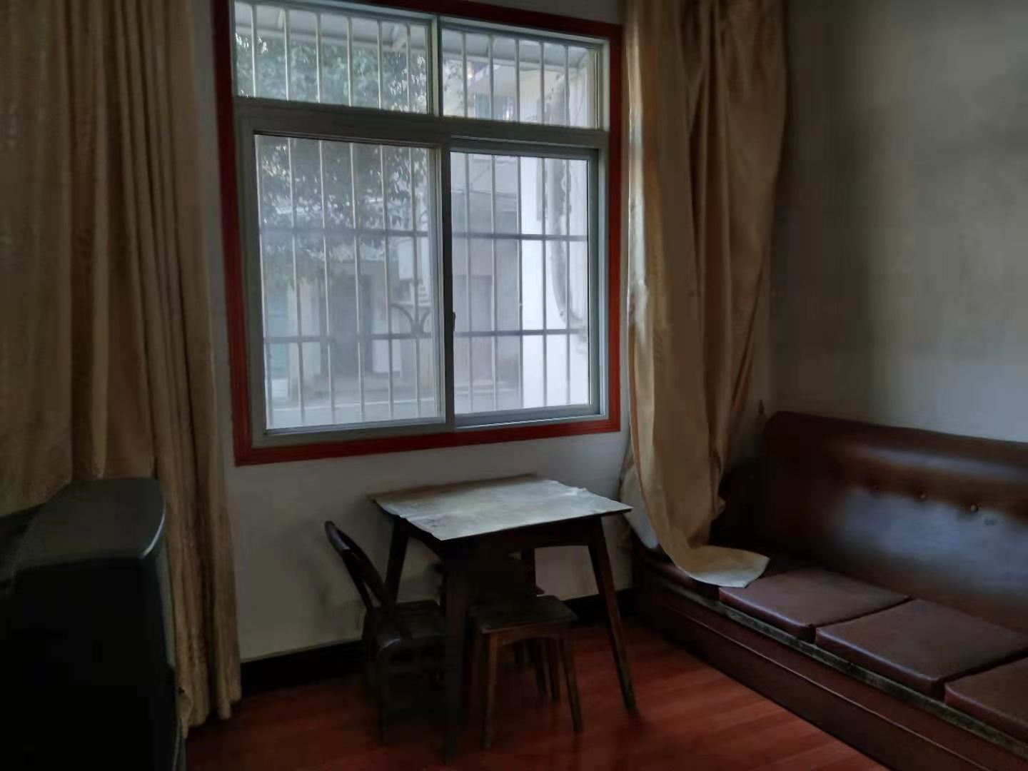 戴家岭五公司芙蓉村 2室1厅1卫 900.0元/月 戴家岭五公司芙蓉村 2室1厅1卫 900.0元/月室内图