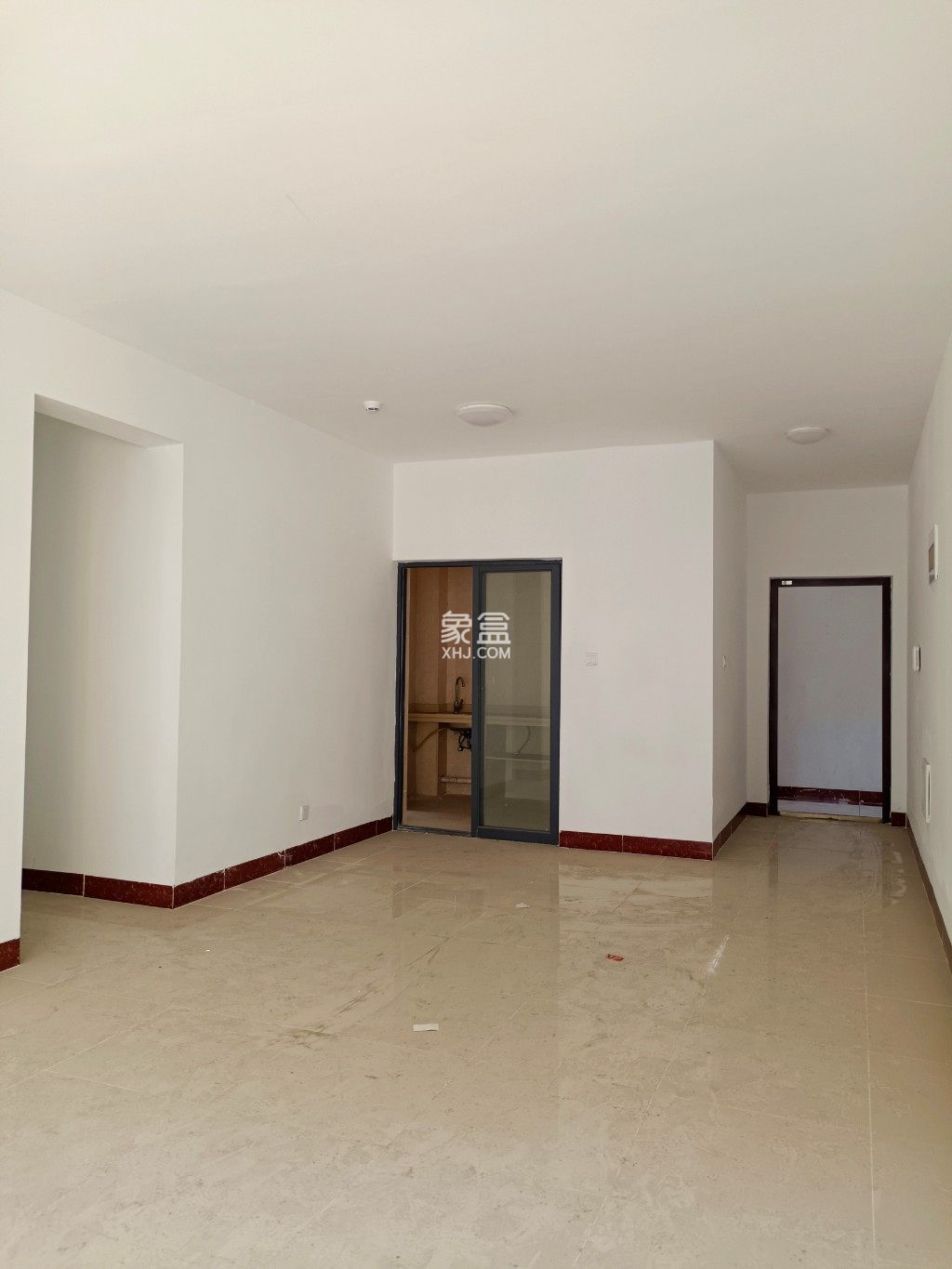 美舍嘉苑 3室2厅2卫 2800.0元/月