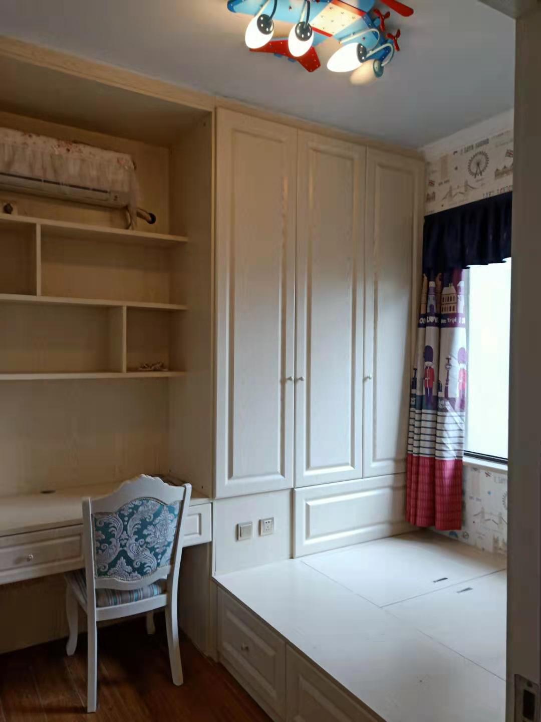 南湖世纪 2室1厅1卫 2600.0元/月 南湖世纪 2室1厅1卫 2600.0元/月室内图