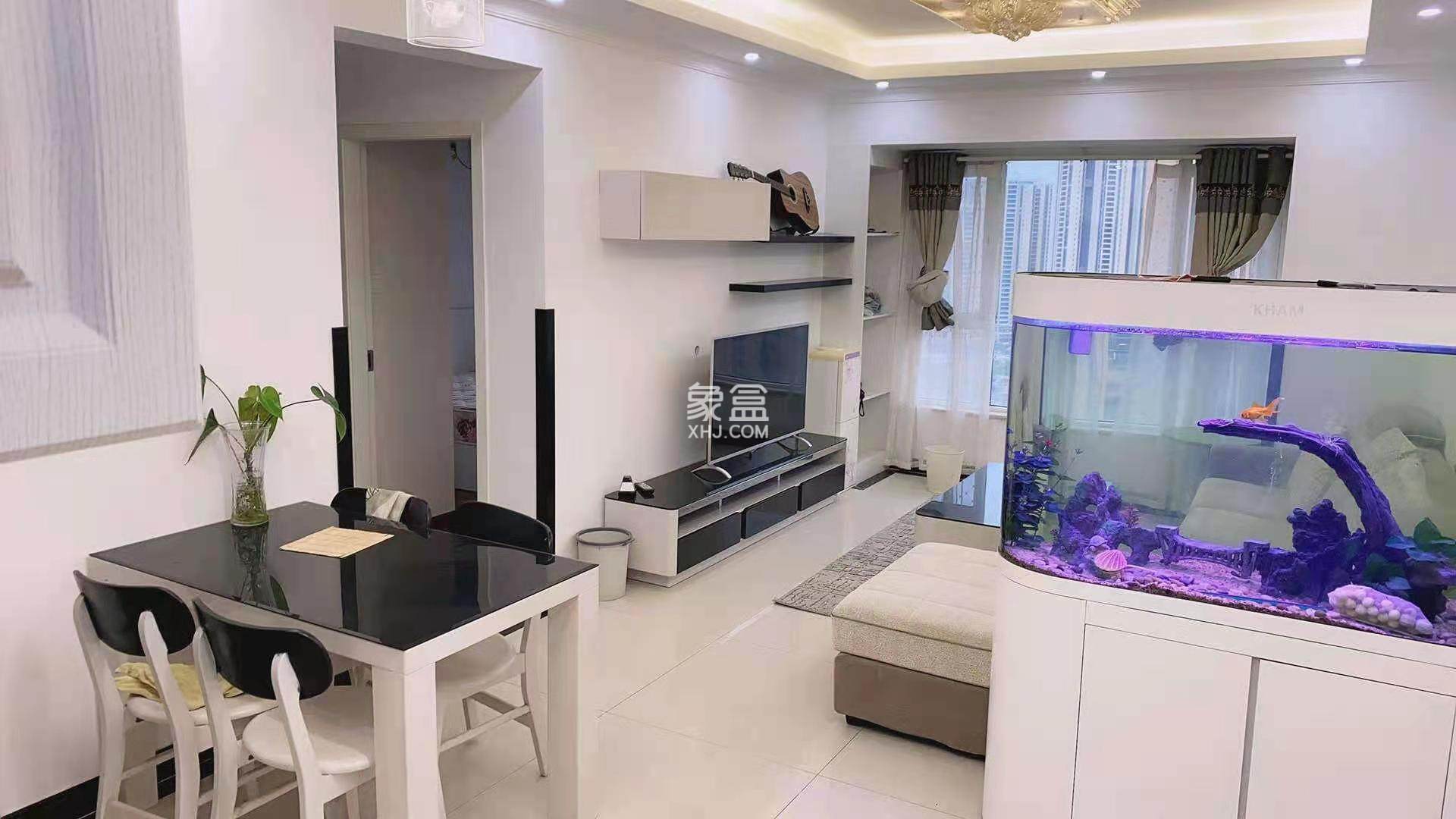 鑫苑鑫都汇  3室2厅1卫    2500.0元/月