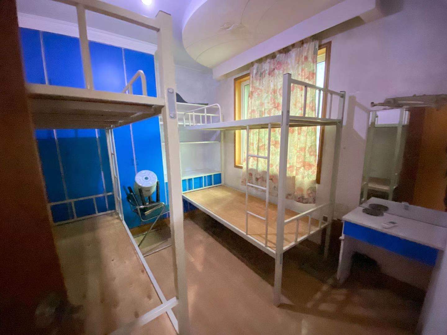 水月林公寓（建行宿舍）  4室3厅3卫    5500.0元/月室内图