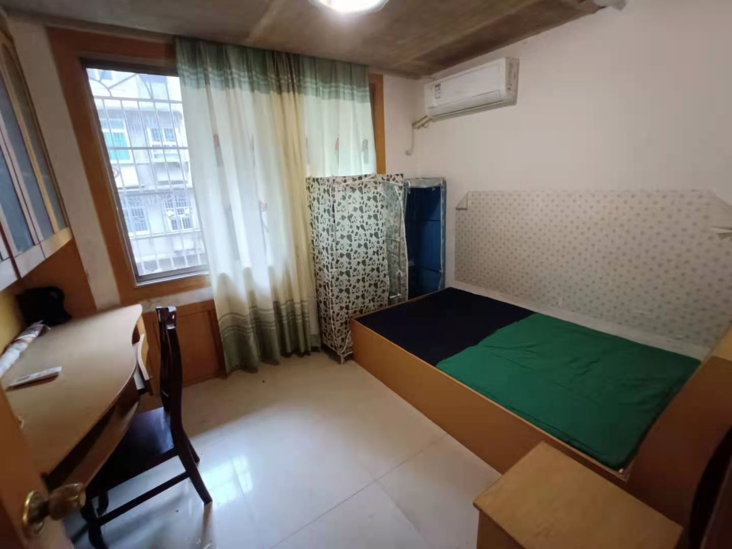 四建家属院  3室2厅1卫   1200.00元/月室内图