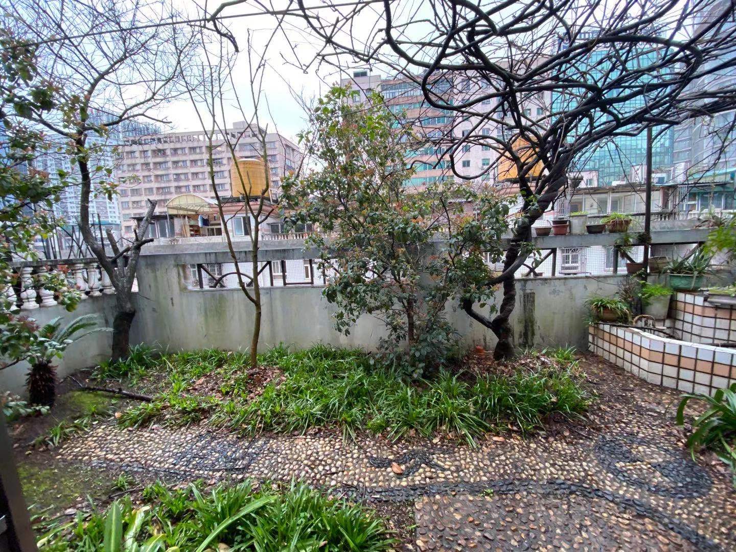 水月林公寓（建行宿舍）  4室3厅3卫    5500.0元/月室内图
