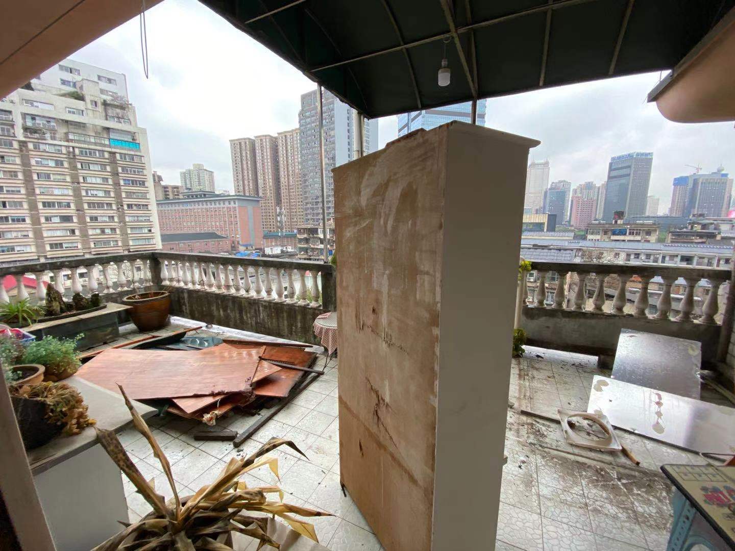 水月林公寓（建行宿舍）  4室3厅3卫    5500.0元/月室内图