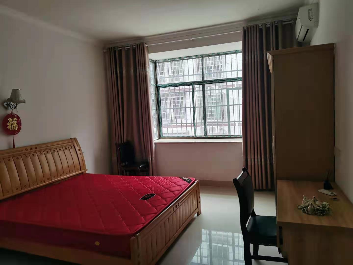 羊舞岭小区 3室2厅2卫 1700.0元/月 羊舞岭小区 3室2厅2卫 1700.0元/月室内图