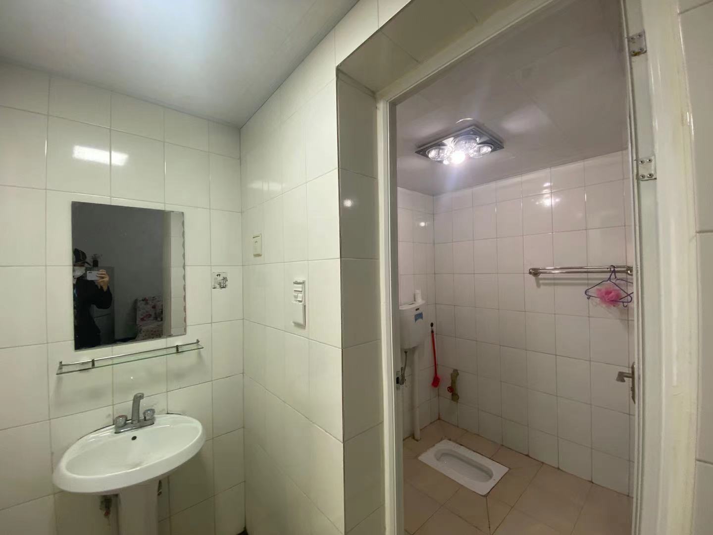 南湖春天 1室1厅1卫 1400.0元/月 南湖春天 1室1厅1卫 1400.0元/月室内图