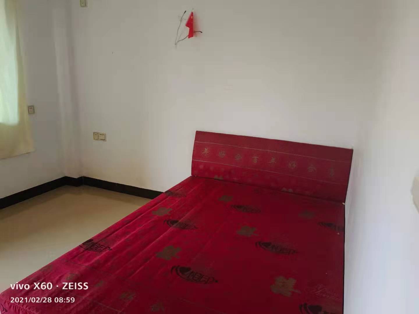 秀水俪园  3室2厅2卫   1200.00元/月室内图