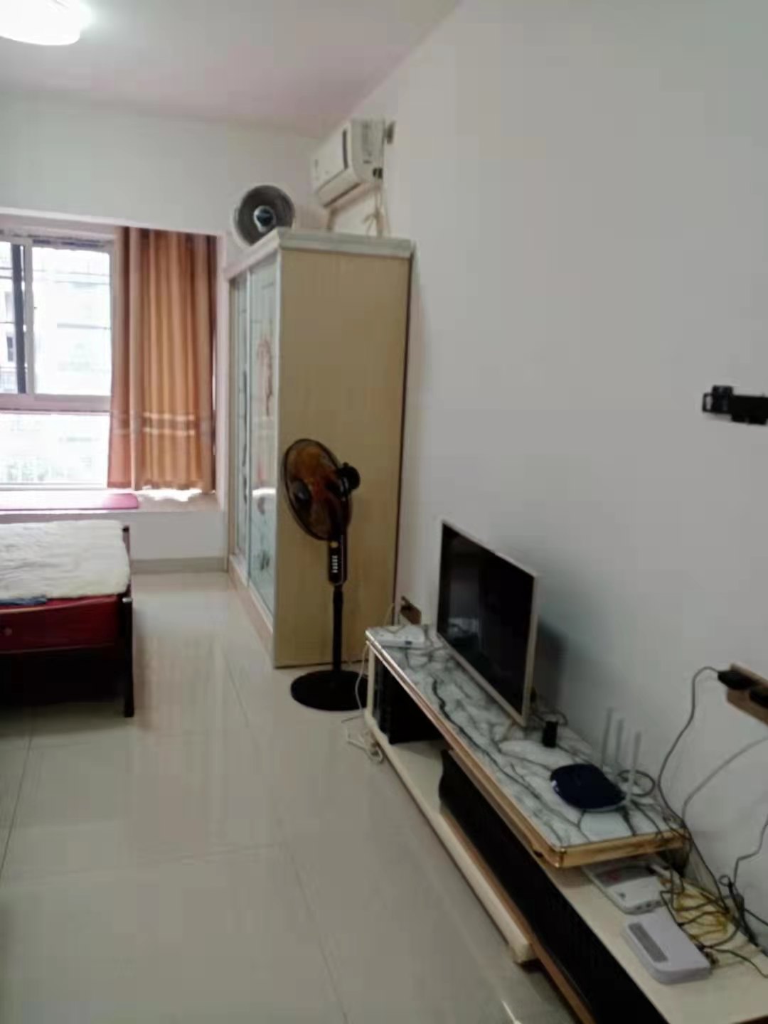 梓湖东城  1室1厅1卫    1000.0元/月 梓湖东城  1室1厅1卫    1000.0元/月室内图