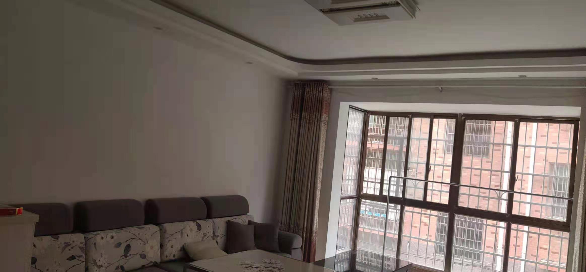 金钩山安置小区  3室2厅2卫   1200.00元/月室内图
