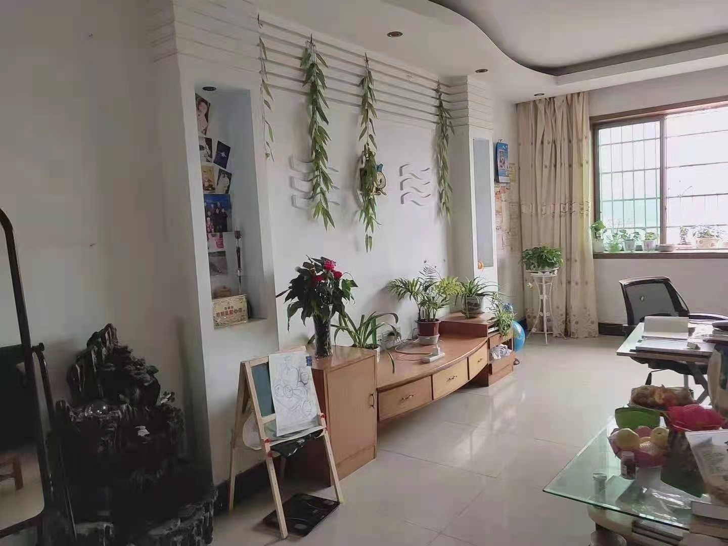 金华苑 3室2厅2卫 55.0万 金华苑 3室2厅2卫 55.0万客厅