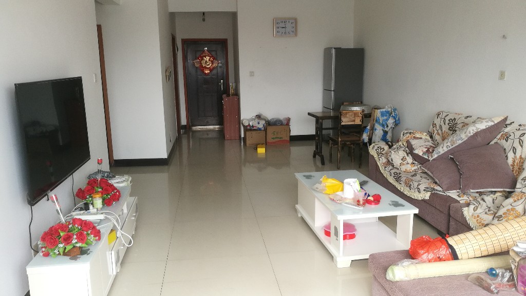 湘禄大酒店 2室2厅1卫 1500.0元/月 湘禄大酒店 2室2厅1卫 1500.0元/月室内图