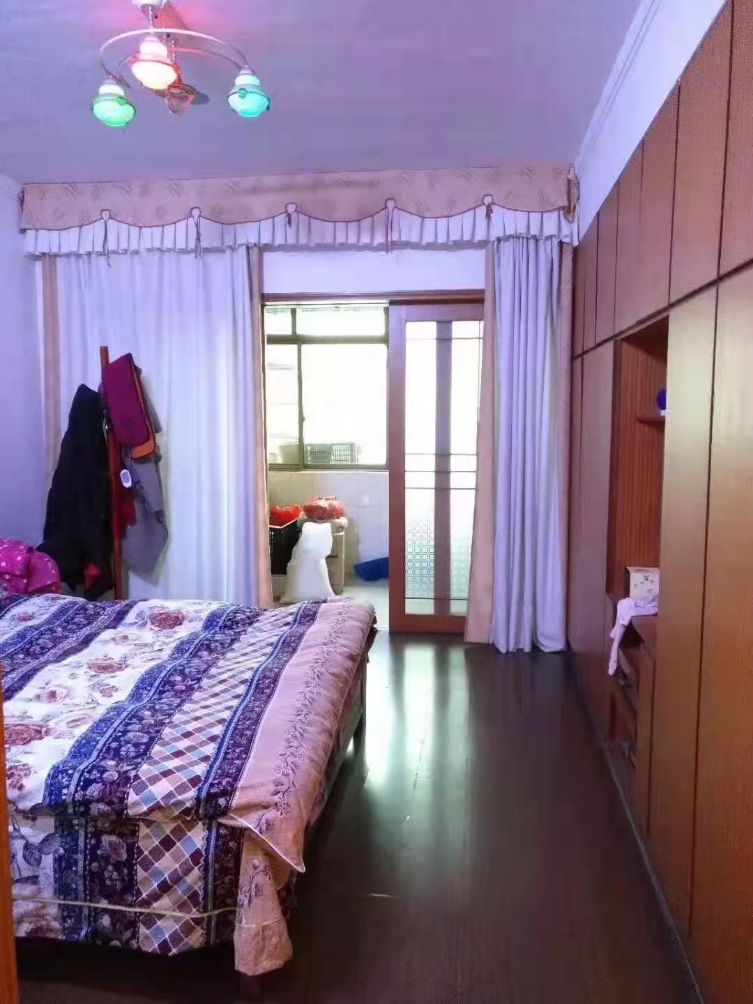 金华苑 3室2厅2卫 55.0万 金华苑 3室2厅2卫 55.0万卧室