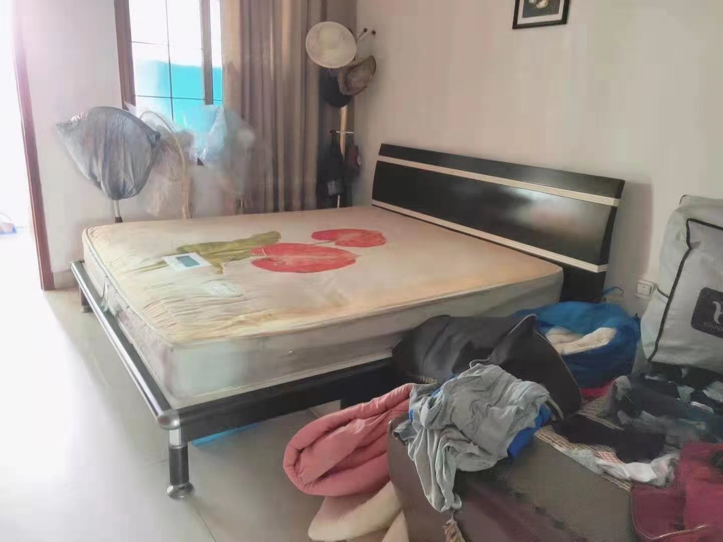 金华苑 3室2厅2卫 55.0万 金华苑 3室2厅2卫 55.0万卧室