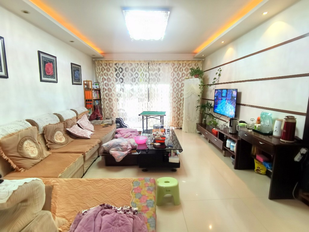 嘉泰大厦合泰大街87号 3室2厅2卫 70.0万 嘉泰大厦合泰大街87号 3室2厅2卫 70.0万客厅