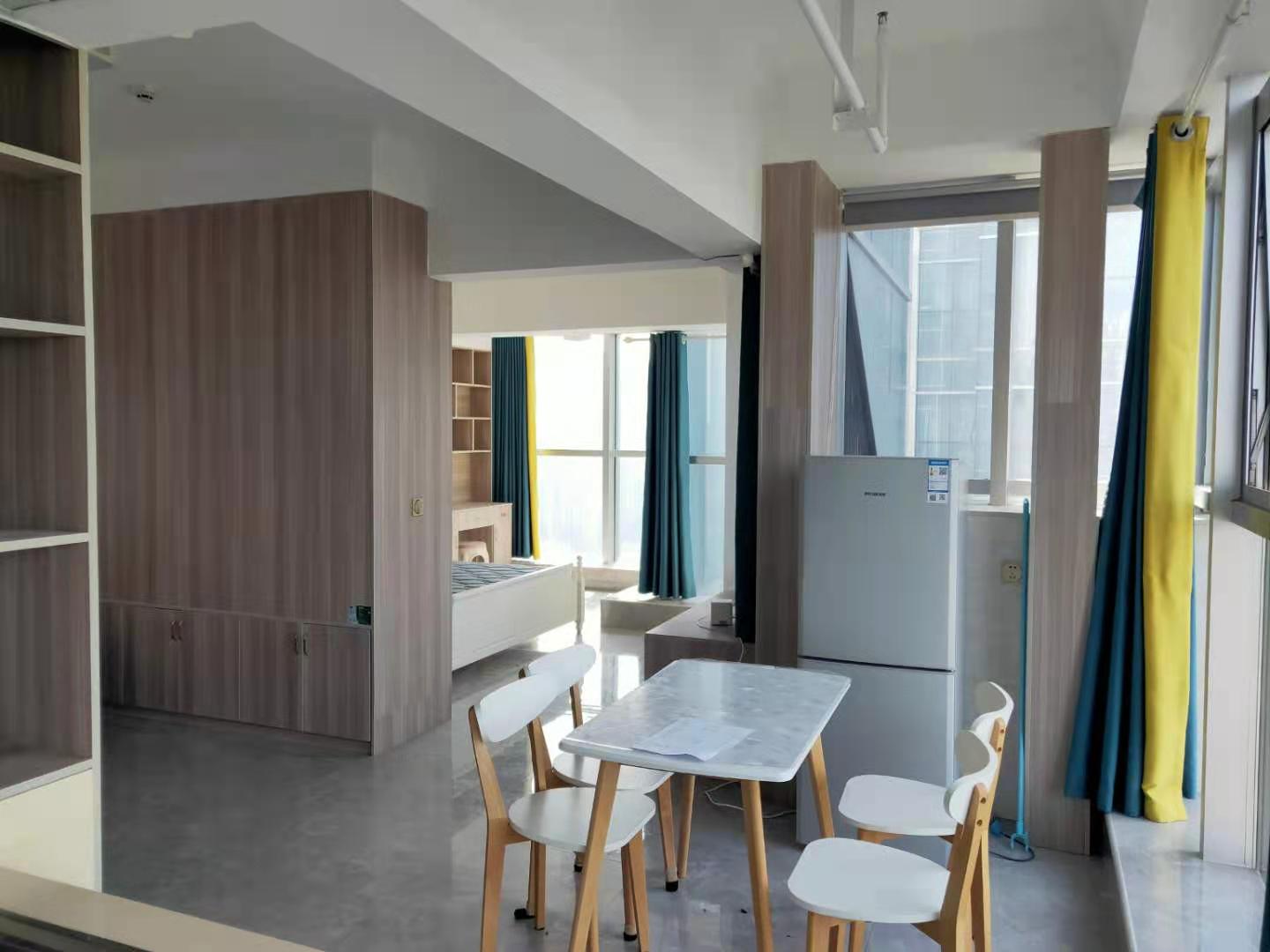 雄森国际  1室1厅1卫    1800.0元/月 雄森国际  1室1厅1卫    1800.0元/月室内图