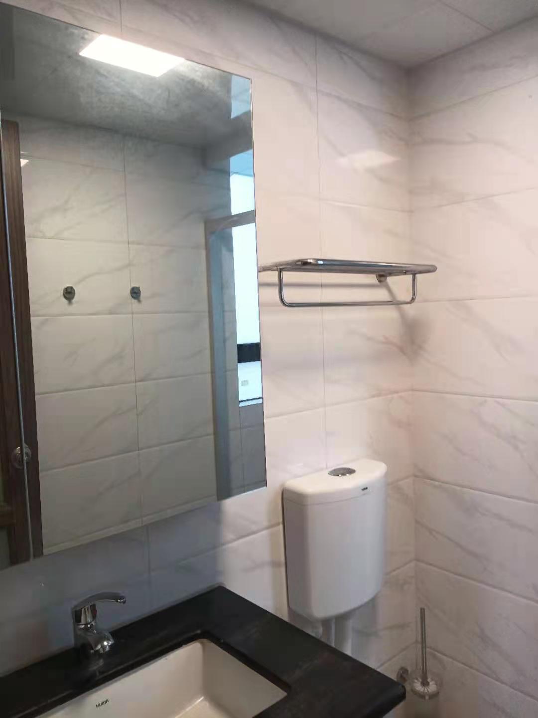 华耀碧桂园十里江湾天汇  3室2厅2卫    1700.0元/月 华耀碧桂园十里江湾天汇  3室2厅2卫    1700.0元/月室内图